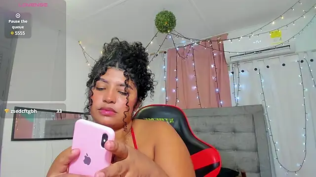 valentina 0  online show from 30, 1, 2025