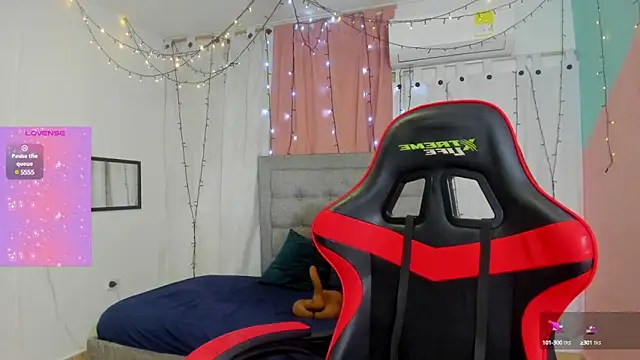 valentina 0  online show from 4, 2, 2025