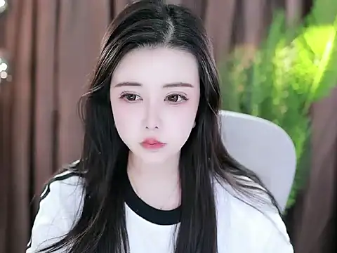 Qiaoqiao  online show from 7, 2, 2025
