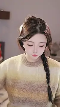 Qiaoqiao  online show from 19, 12, 2025