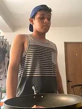 Snapshot of axel_ps chatting on 13, 10, 2025 axel ps online show from 13, 10, 2025