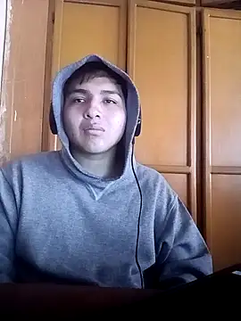 Snapshot of LoganFinds chatting on 10, 11, 2025 LoganFinds online show from 10, 11, 2025