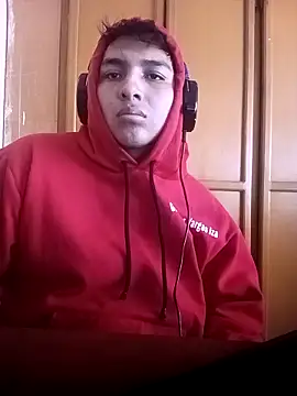 Snapshot of LoganFinds chatting on 12, 11, 2025 LoganFinds online show from 12, 11, 2025