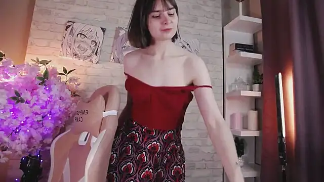 ManuTaya online show from 5, 12, 2024