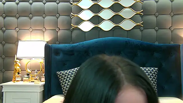 LeyaCass online show from 13, 1, 2025