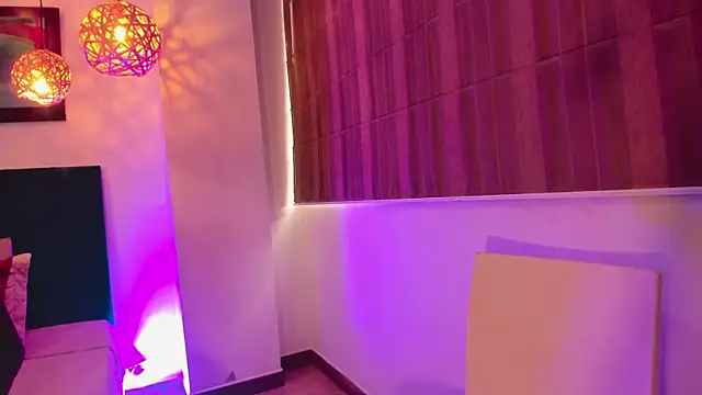 SabrinaWarrenn online show from 4, 12, 2024
