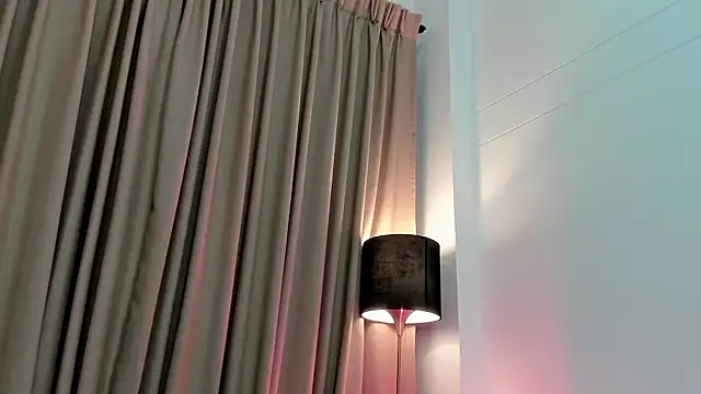 SabrinaWarrenn online show from 21, 2, 2025
