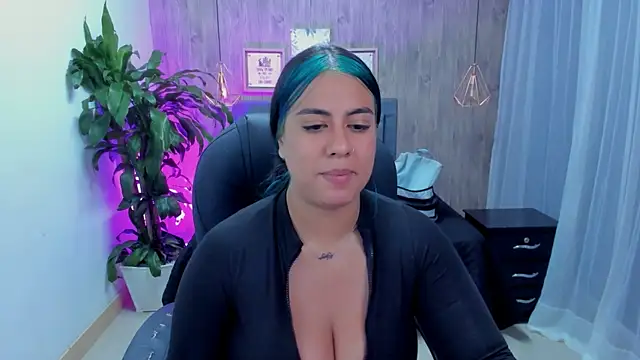 Xisu  online show from 12, 12, 2024