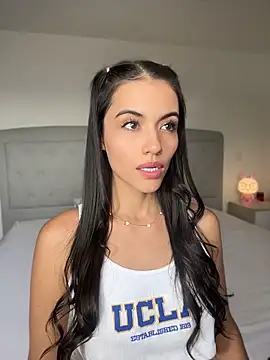 Snapshot of Nicole_stonee chatting on 8, 7, 2026 Nicole stonee online show from 8, 7, 2026