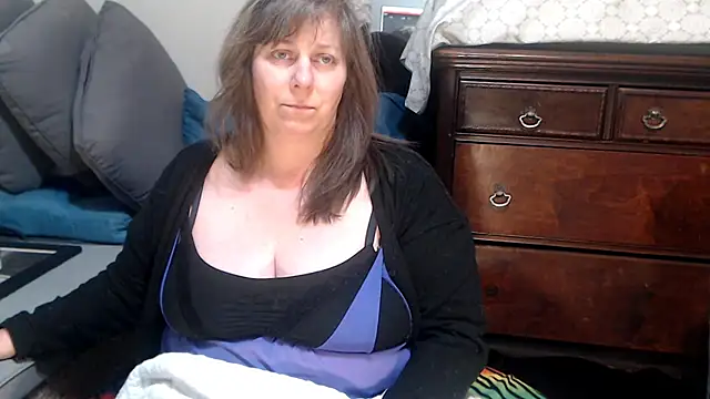 ladyscarlotta online show from 12, 1, 2025