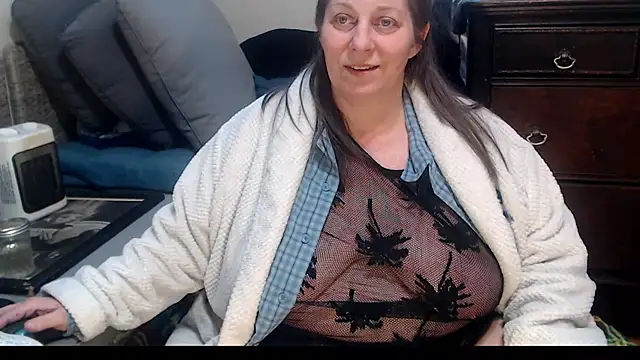 ladyscarlotta online show from 23, 1, 2025