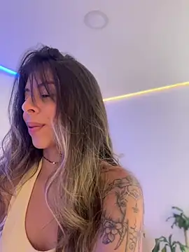 AmmyCollinsW online show from 21, 4, 2026