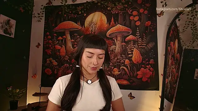 Snapshot of 6Briela9_ chatting on 17, 5, 2026 6Briela9 online show from 17, 5, 2026