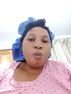 Snapshot of Bustyslave48 chatting on 22, 4, 2026 Bustyslave48 online show from 22, 4, 2026