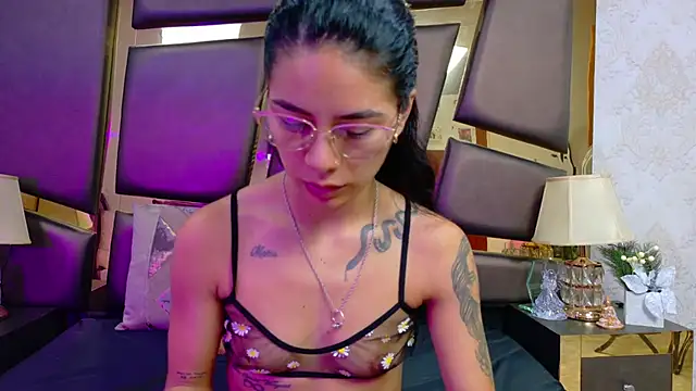 NicoleEsposito online show from 20, 2, 2026