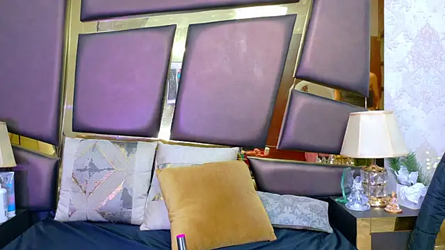 NicoleEsposito online show from 25, 3, 2026