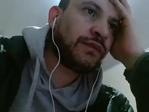 camiloking1720 online show from 24, 1, 2025