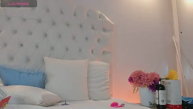 brithany rousee online show from 29, 10, 2025