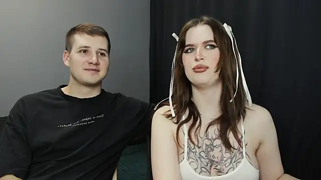 Pinku kitsune online show from 15, 2, 2025