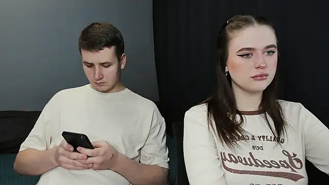 Pinku kitsune online show from 21, 2, 2025