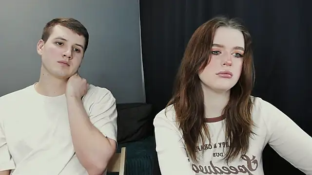 Pinku kitsune online show from 5, 3, 2025