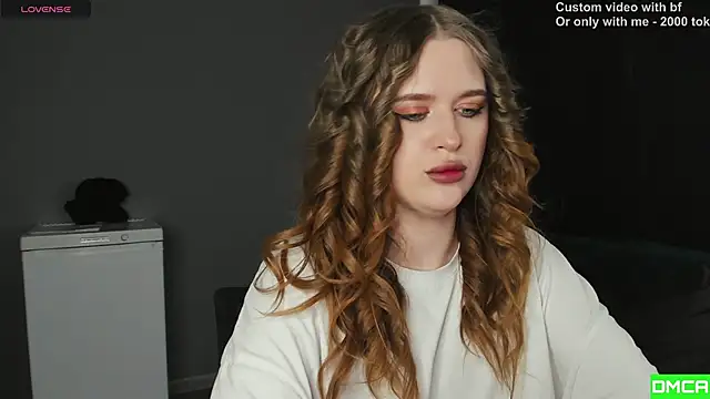 Pinku kitsune online show from 14, 2, 2026