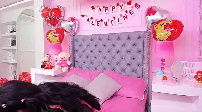 HaileeRoberts online show from 11, 2, 2025