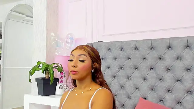 Snapshot of HaileeRoberts chatting on 14, 7, 2026 HaileeRoberts online show from 14, 7, 2026