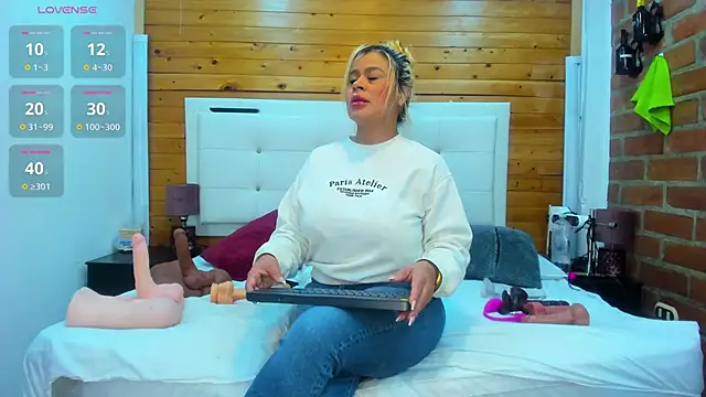 Dulcex69 online show from 2, 12, 2025