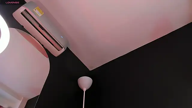 Snapshot of ALICEPOIXXXON chatting on 23, 1, 2025 ALICEPOIXXXON online show from 23, 1, 2025