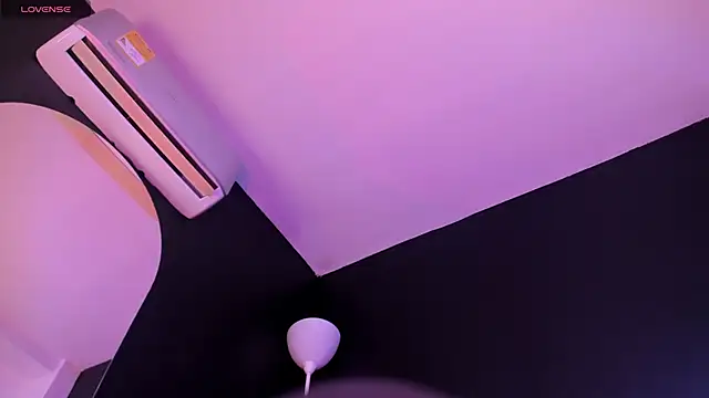 Snapshot of ALICEPOIXXXON chatting on 6, 2, 2025 ALICEPOIXXXON online show from 6, 2, 2025