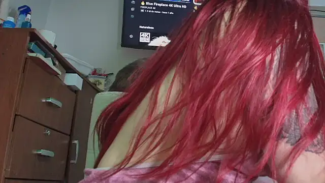 Snapshot of Maylin_2024 chatting on 28, 10, 2025 Maylin 2024 online show from 28, 10, 2025