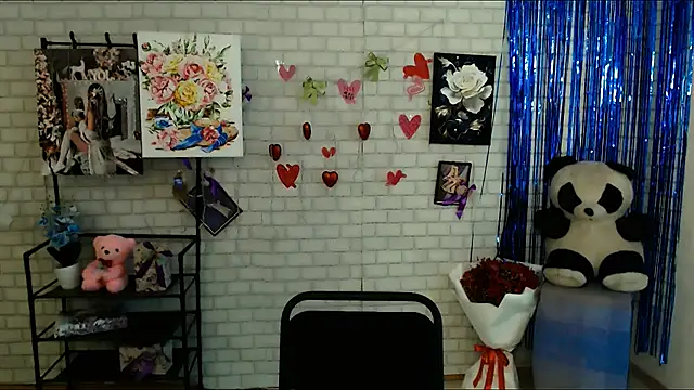Snapshot of Darina_M_ chatting on 18, 2, 2025 Darina M online show from 18, 2, 2025