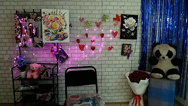 Snapshot of Darina_M_ chatting on 19, 2, 2025 Darina M online show from 19, 2, 2025
