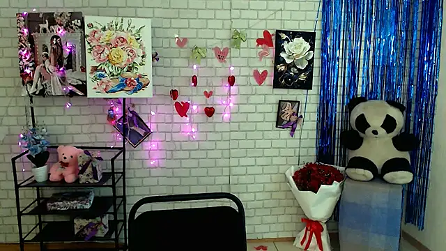Snapshot of Darina_M_ chatting on 12, 3, 2025 Darina M online show from 12, 3, 2025