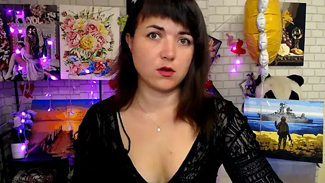 Snapshot of Darina_M_ chatting on 11, 9, 2025 Darina M online show from 11, 9, 2025
