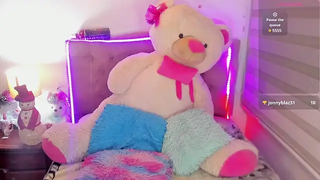  EmiRhodes online show from 23, 12, 2024