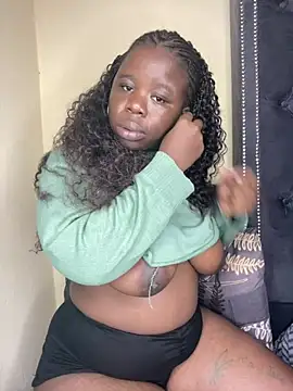 Snapshot of DarkBerry87 chatting on 14, 4, 2026 DarkBerry87 online show from 14, 4, 2026