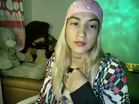 Snapshot of mandy_berrys chatting on 25, 2, 2025 mandy berrys online show from 25, 2, 2025