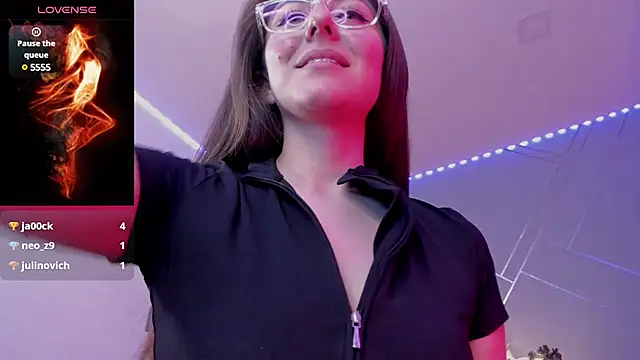 Ich Bin Julia online show from 8, 12, 2024