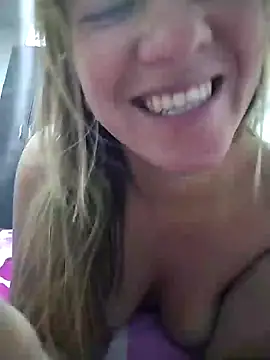 Snapshot of ELEKTRA_LUXURY chatting on 10, 2, 2025 ELEKTRA LUXURY online show from 10, 2, 2025
