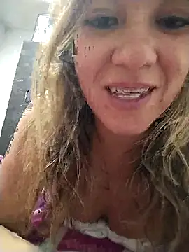 Snapshot of ELEKTRA_LUXURY chatting on 17, 2, 2025 ELEKTRA LUXURY online show from 17, 2, 2025
