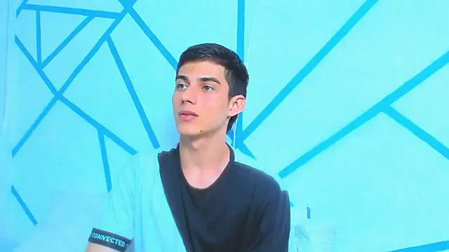 liam scott77 online show from 28, 2, 2025