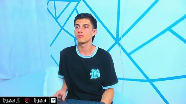 liam scott77 online show from 6, 10, 2025