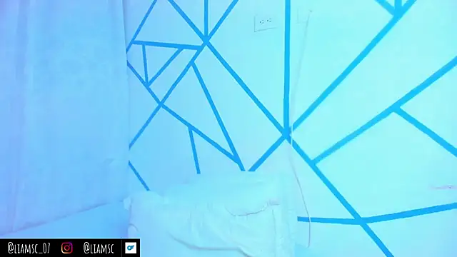 liam scott77 online show from 24, 10, 2025