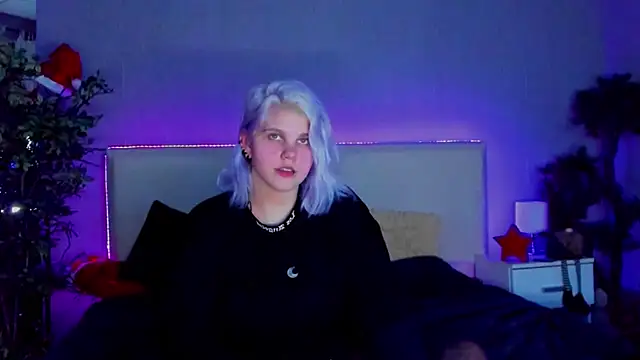 JoannLowe online show from 5, 1, 2025