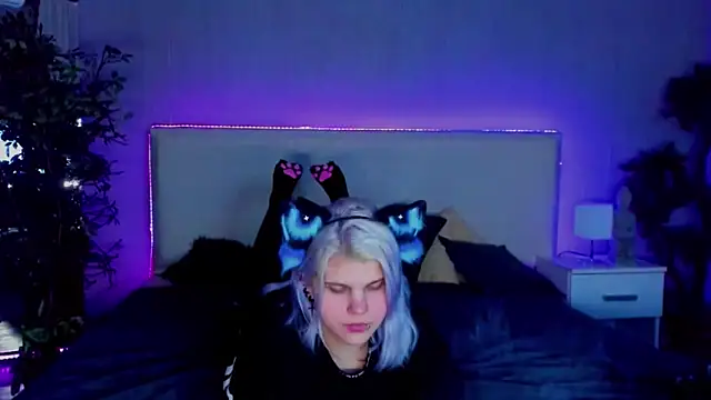 JoannLowe online show from 15, 1, 2025