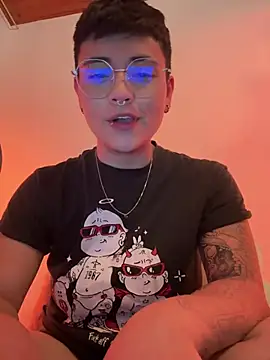 Ashley Chriss online show from 23, 12, 2024