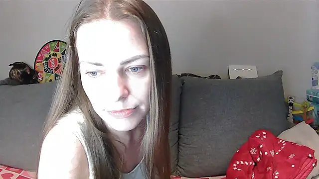 Snapshot of AnnaDiamond1 chatting on 21, 7, 2026 AnnaDiamond1 online show from 21, 7, 2026