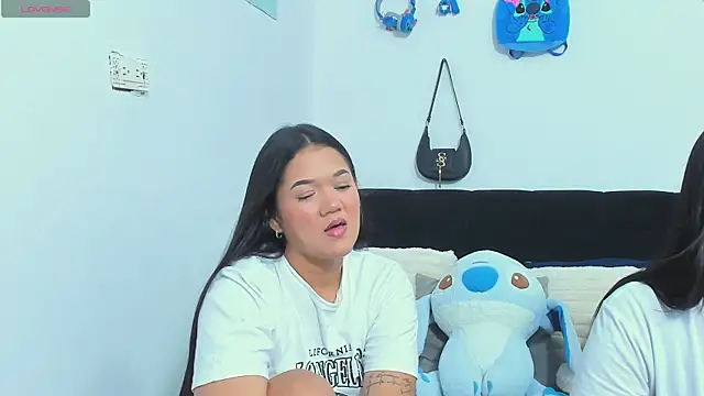 sara mendez2 online show from 14, 12, 2025